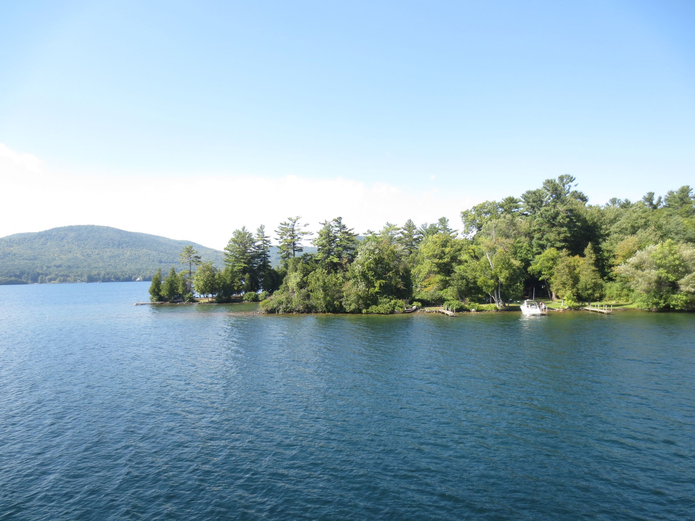 Lake George scenery from the boat cruise Lake George scenery from the boat cruise